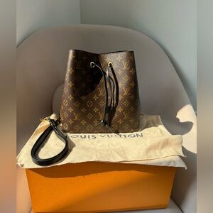 Louis Vuitton Neonoe MM